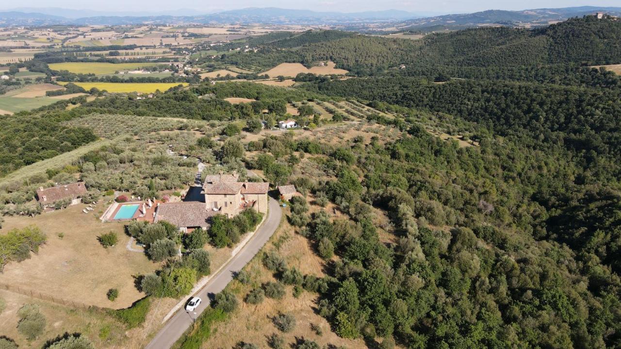 Podere Schioppello Casale Con Appartamenti Privati Cibottola Екстер'єр фото