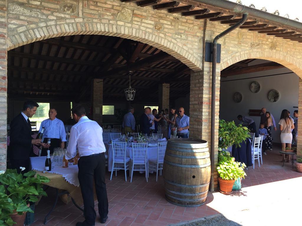 Podere Schioppello Casale Con Appartamenti Privati Cibottola Екстер'єр фото